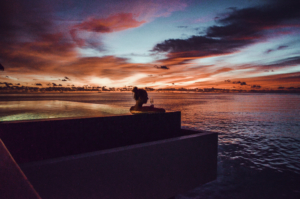 Wunderschöner Sonnenuntergang auf den Malediven